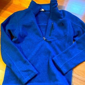 North face pullover